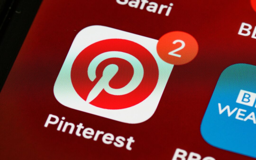 Instagram ou Pinterest : Quelle plateforme privilégier pour partager ses œuvres ?